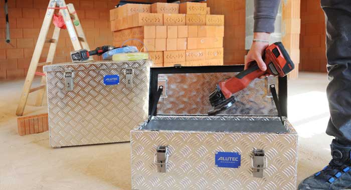 Use of the Extreme Box on a Construction Site