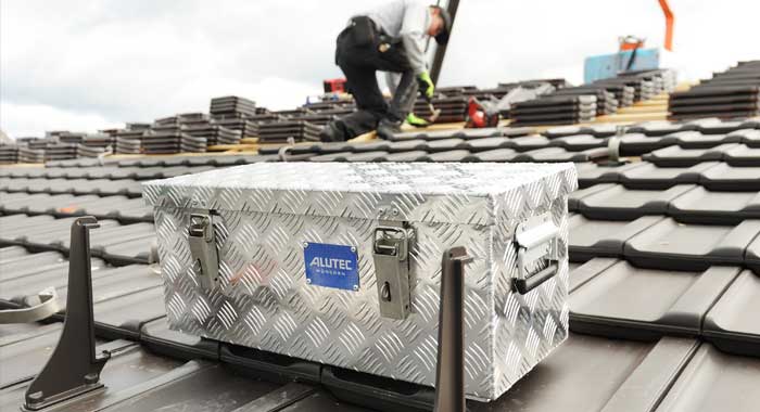 Extreme Box on a roof